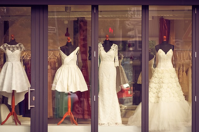 obchod se svatebními šaty